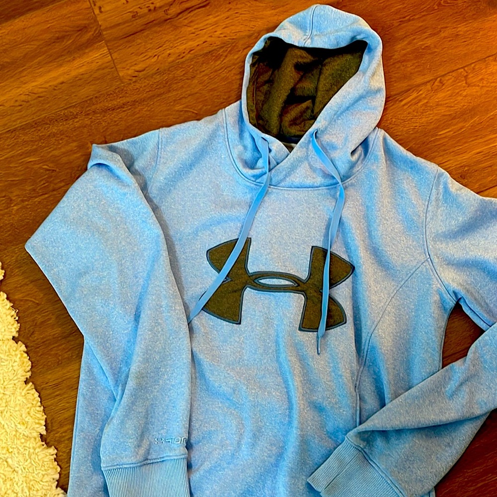Under Armour hooded jacket size Med